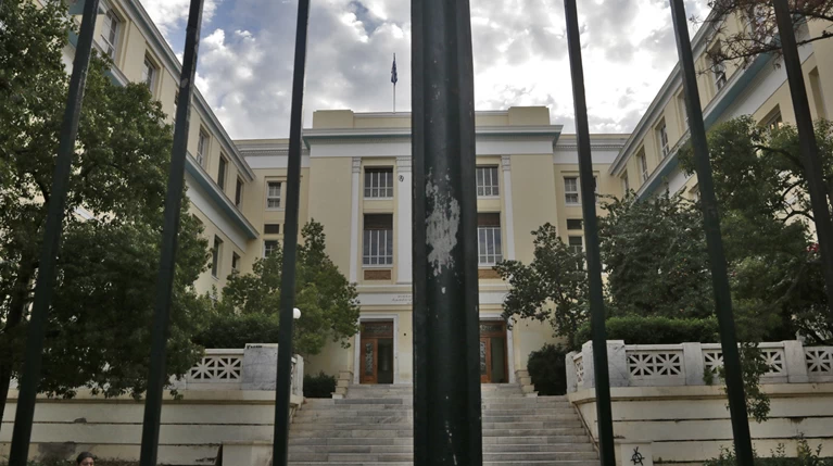 Σπείρα ναρκωτικών έβρισκε «πελατεία» & άσυλο στα πανεπιστήμια