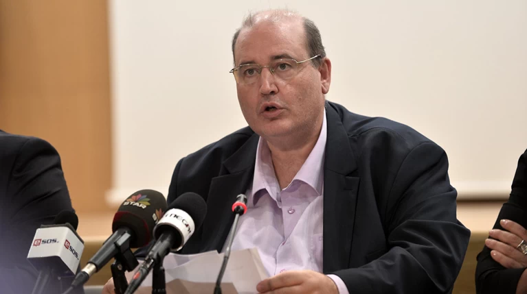 Νέο χτύπημα Φιλη: Γιατί να πανηγυρίζουμε και να χορεύουμε στο Καστελόριζο;