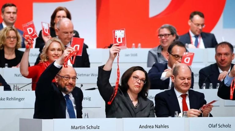 Η Αντρέα Νάλες η πρώτη γυναίκα πρόεδρος του SPD με ποσοστό 66,35%