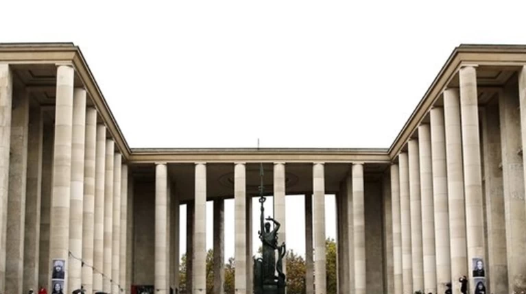 Μουσείο στο Παρίσι άνοιξε τις πόρτες του σε γυμνιστές!
