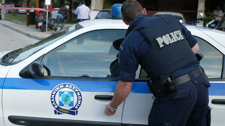 Σύλληψη συνταξιούχου για τον φόνο της 41χρονης στο Σχιστό