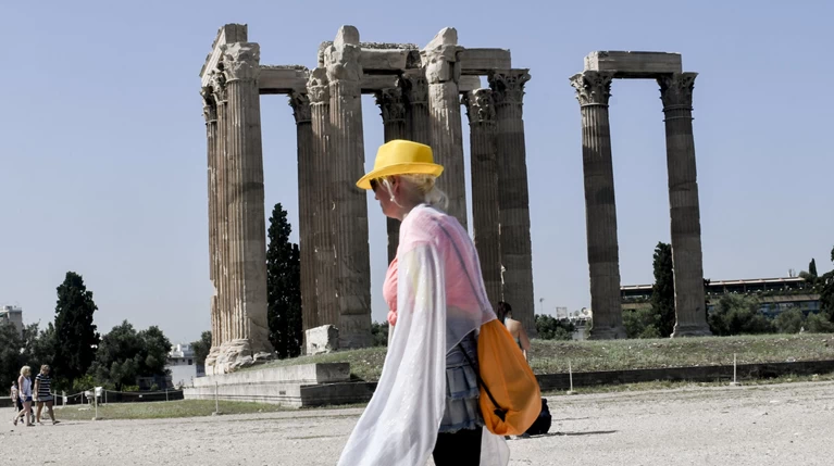 Δύο δισ. ευρώ δαπάνησαν οι τουρίστες 3ης ηλικίας στην Ελλάδα