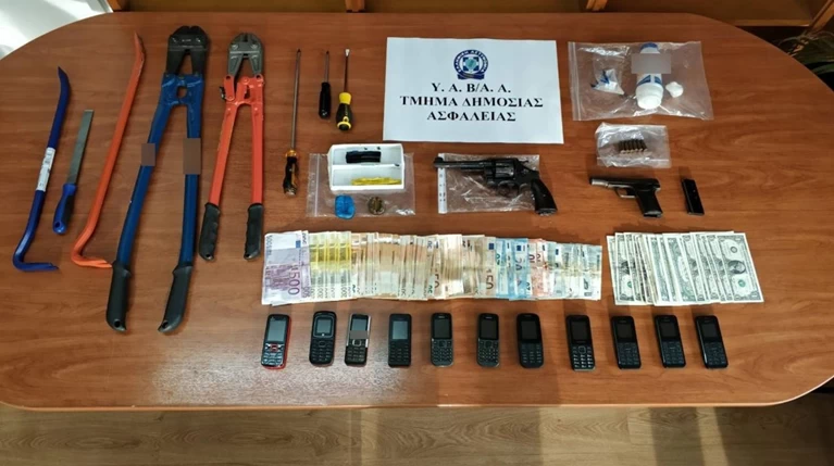 Οικιακές βοηθοί και αποκλειστικές νοσοκόμες στη σπείρα των διαρρηκτών