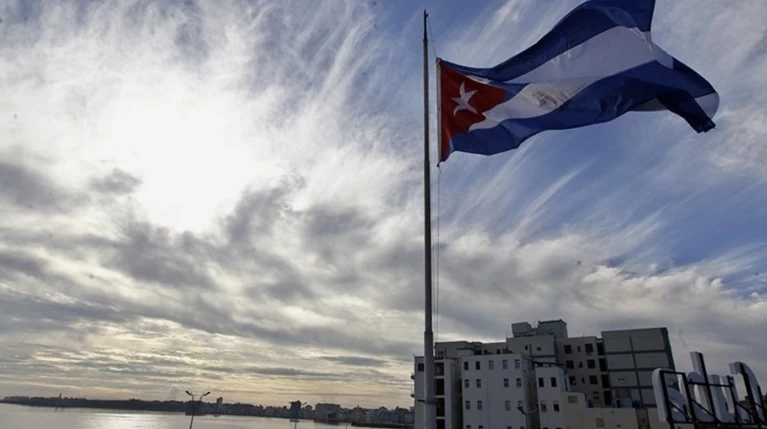 Πέθανε ο πράκτορας της CIA που ήθελε να εξοντώσει τον Κάστρο