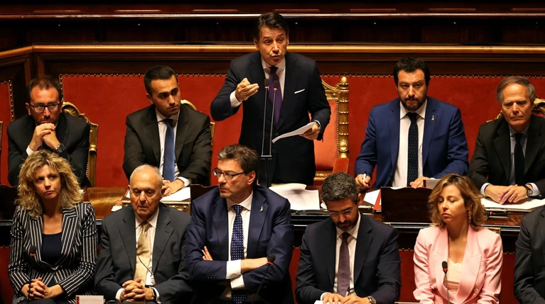 Κόντε: Θα καταπολεμήσουμε με κάθε τρόπο τις μαφίες