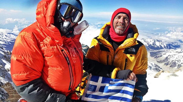 Οι πρώτοι Έλληνες στη δυσκολότερη κορυφή των Ιμαλαΐων