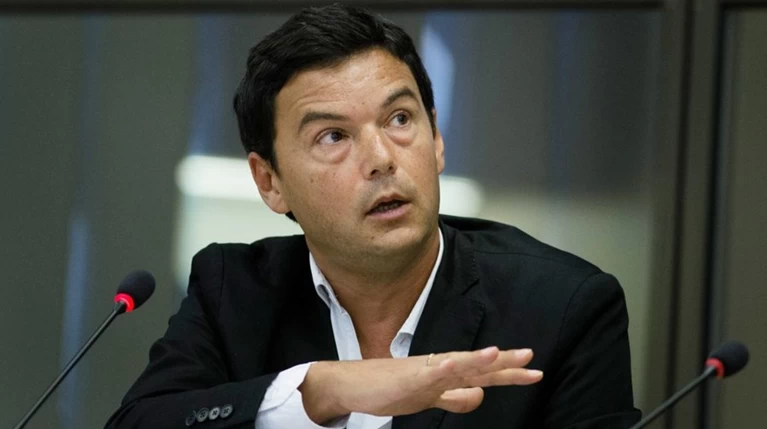 Πικετί: Μέρκελ και Μακρόν κινδυνεύουν να τα τινάξουν όλα στον αέρα