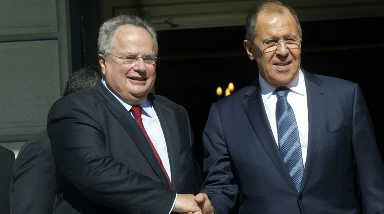 Συνάντηση Κοτζιά - Λαβρώφ στη Μόσχα