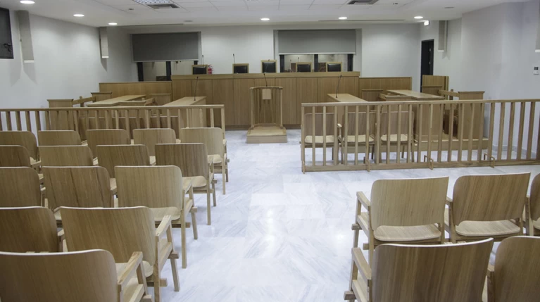 Κακουργηματική δίωξη εναντίον αντιπρύτανη του ΑΤΕΙ-Θ,για απουσίες υπαλλήλων