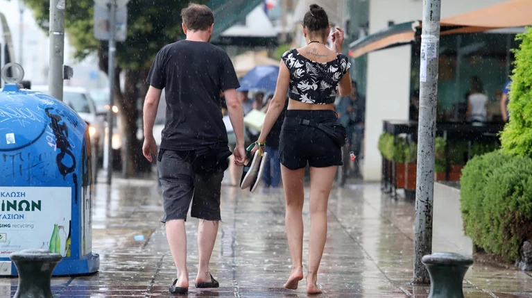 Χαλάει ο καιρός: Σε ποιες περιοχές θα είναι έντονα τα φαινόμενα