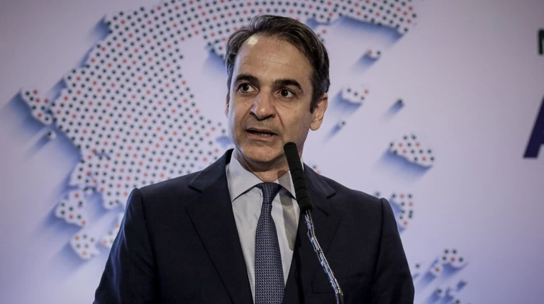 Focus: Σε στιλ Βίκτoρ Όρμπαν ο Κυριάκος Μητσοτάκης