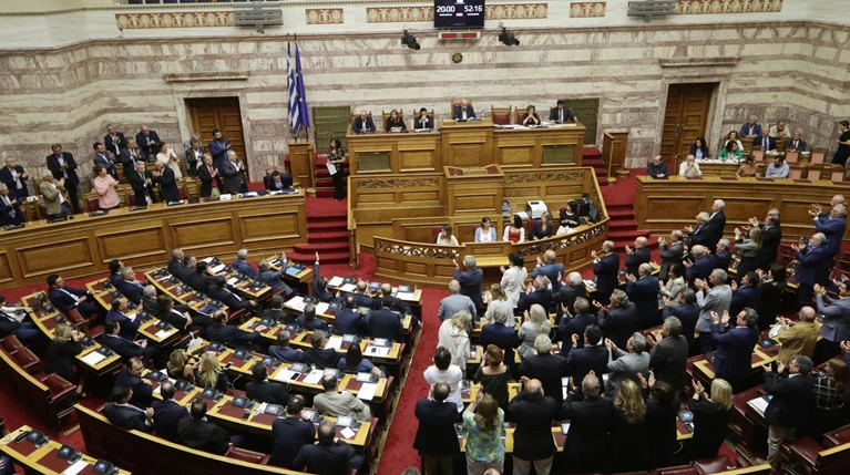 Απορρίφθηκε η πρόταση δυσπιστίας - Εκτός ΑΝΕΛ ο Δ. Καμμένος