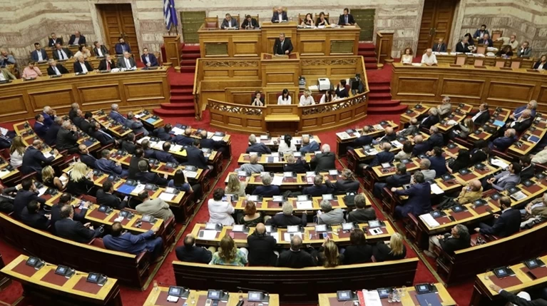Θετικά αποτιμά η κυβέρνηση το σημερινό αποτέλεσμα