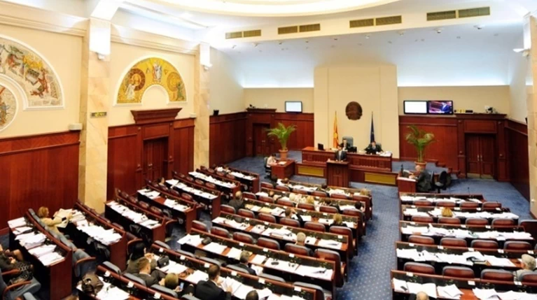 Επικυρώθηκε από το Κοινοβούλιο της πΓΔΜ η συμφωνία των Πρεσπών