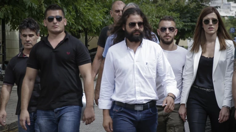 Ελεύθερος με εγγύηση και υπό περιοριστικούς όρους ο Κ. Μπαρμπαρούσης