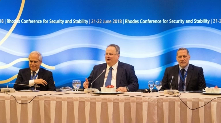 Κοτζιάς: Στις Πρέσπες καταλήξαμε σε έναν συμβιβασμό