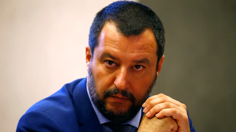 Σύγκρουση Μακρόν-Σαλβίνι για το προσφυγικό