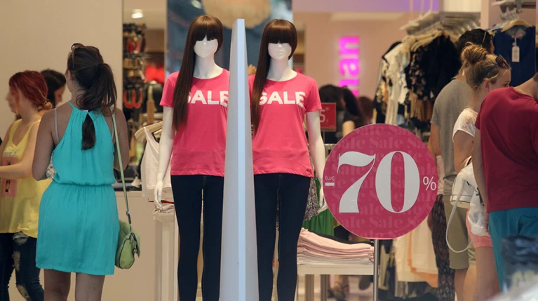 Θερινές εκπτώσεις 2018: Πότε ξεκινούν και ως πότε θα διαρκέσουν
