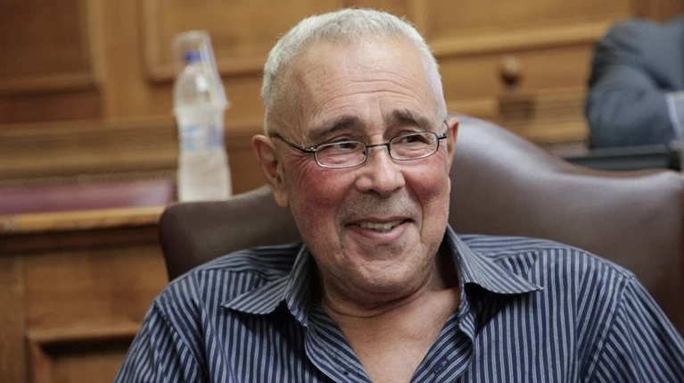 Ζουράρις: «Κινούμαι στη δημιουργία κινήματος για δημοψήφισμα»