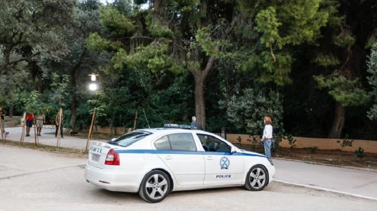 Συνεδρίαση του δημοτικού συμβουλίου στο Πεδίον του Αρεως για τα ναρκωτικά