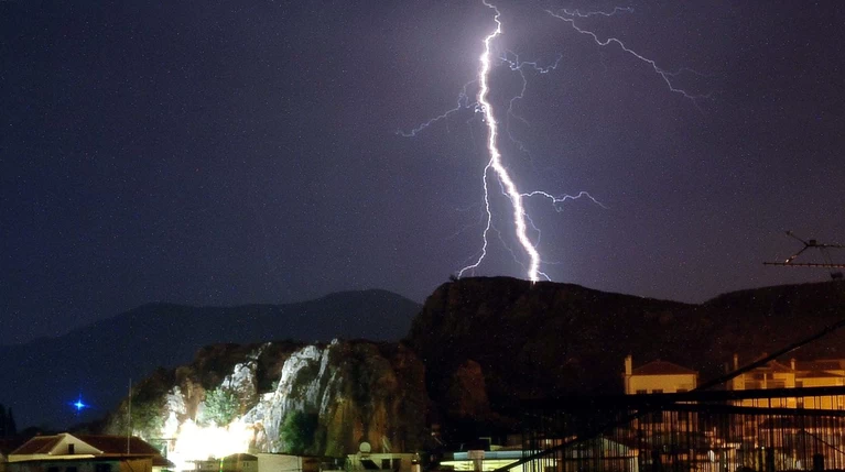 Αστεροσκοπείο: 93.580 κεραυνοί σε όλη τη χώρα τον Ιούνιο!