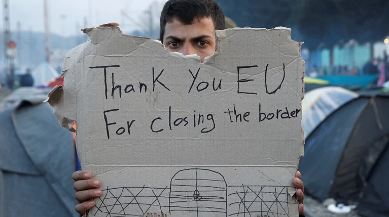Το προσφυγικό αλλάζει τους πολιτικούς συσχετισμούς της ΕΕ