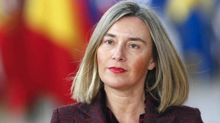 Μογκερίνι: Δεν αρκεί να συγχαίρουμε τους Τσίπρα-Ζάεφ - Χρειάζονται στήριξη