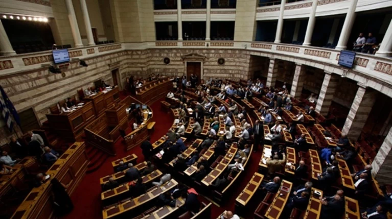 Υπερψηφίστηκε το νομοσχέδιο για τον «Κλεισθένη»