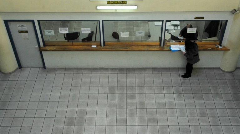 ΑΑΔΕ: Όλες οι αλλαγές στη ρύθμιση των 120 δόσεων