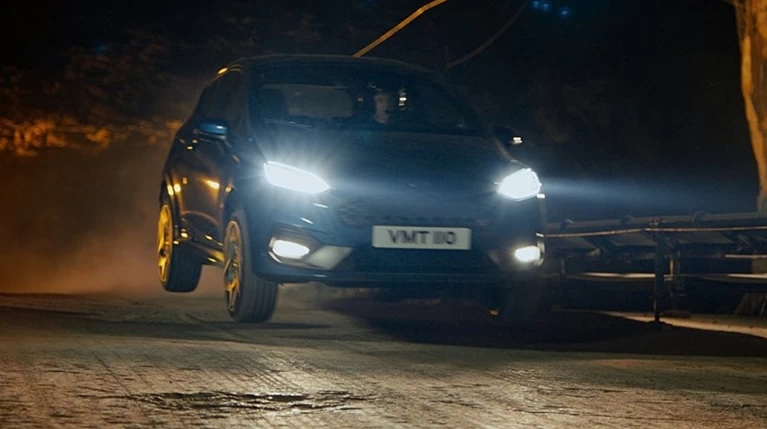 Το Fiesta ST 400 μέτρα κάτω από την γη