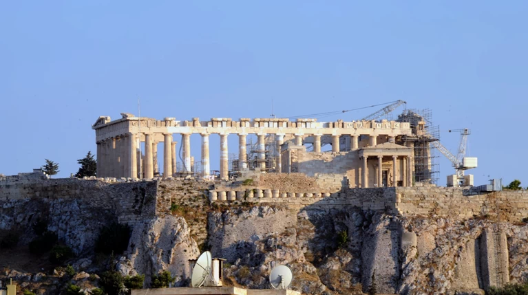 ΥΠΠΟΑ: Οδύνη για το χαμό του συντηρητή μνημείων Ακρόπολης στις φωτιές