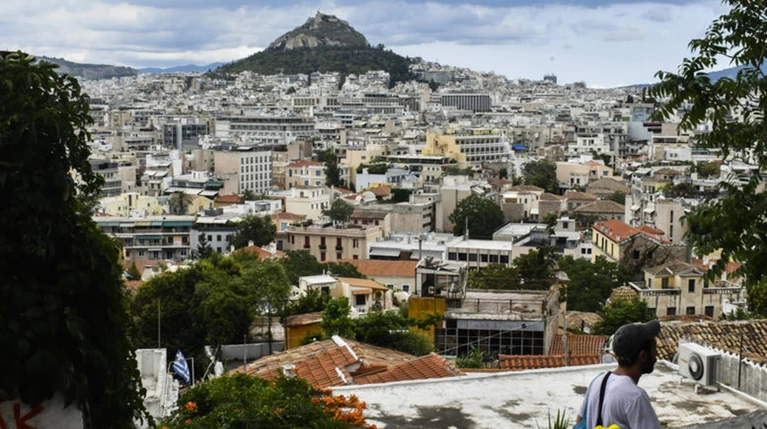 Το μεγάλο «κόλπο» με τον ΕΝΦΙΑ: Το μπαλάκι στον... επόμενο