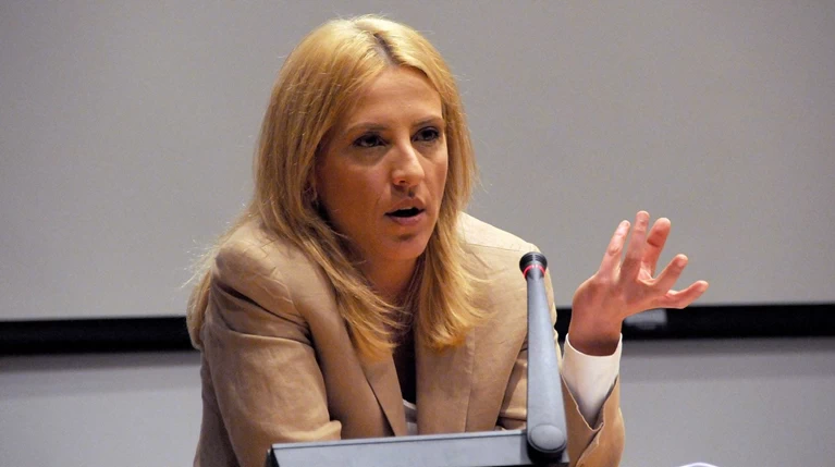 Επανεμφάνιση Δούρου με ...παράπονο: Δεν είμαι εξαφανισμένη