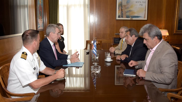 Συνάντηση Καμμένου με τον πρέσβη των ΗΠA
