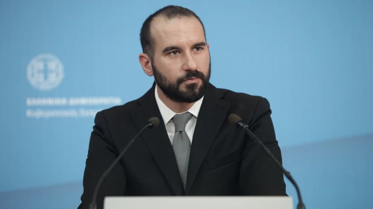 Τζανακόπουλος: Δεν είναι αναγκαία η μείωση των συντάξεων