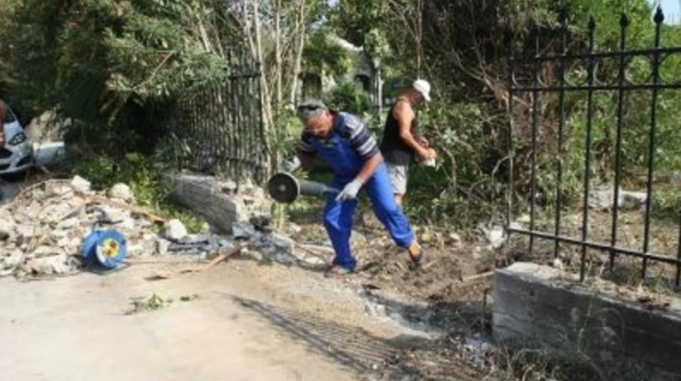 ΥΠΕΚΑ: Οι επόμενες κατεδαφίσεις αυθαιρέτων-Όλες οι περιοχές