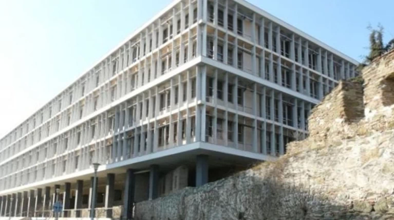 Θεσσαλονίκη: Επείγουσα προκαταρκτική εξέταση για τη γέφυρα στο λιμάνι