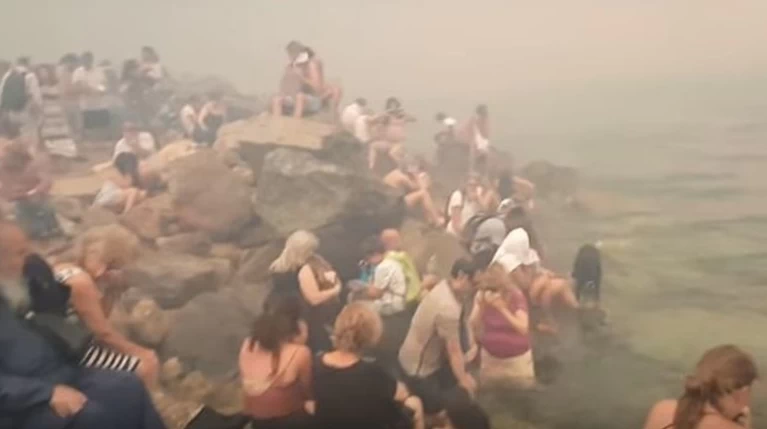Καταλογισμό ποινικών ευθυνών για τη φωτιά στο Μάτι ζητούν 4 πανεπιστημιακοί