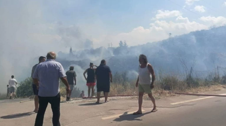 Xανιά: Μεγάλη φωτιά στον Αποκόρωνα κοντά σε σπίτια Εικόνες - Βίντεο