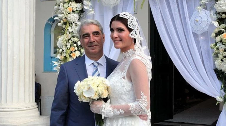 Δείτε τη σύζυγο του Σίμου Κεδίκογλου στον 6ο μήνα εγκυμοσύνης