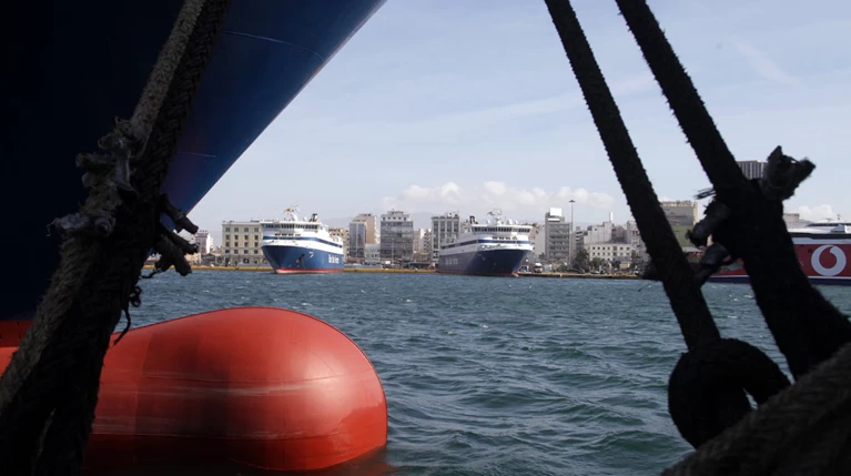 ΣΕΕΝ: Προβλήματα στους ταξιδιώτες από την απεργία της ΠΝΟ