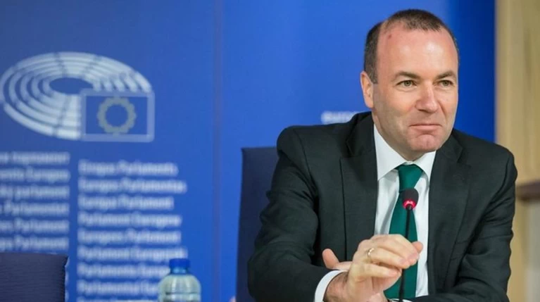 Στραβά ξεκίνησε η υποψηφιότητα Βέμπερ για τη διαδοχή του Γιούνκερ