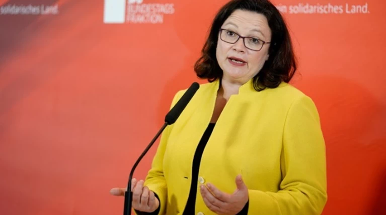 Νέα ενδοκυβερνητική κρίση στη Γερμανία από την υπόθεση Μάασεν