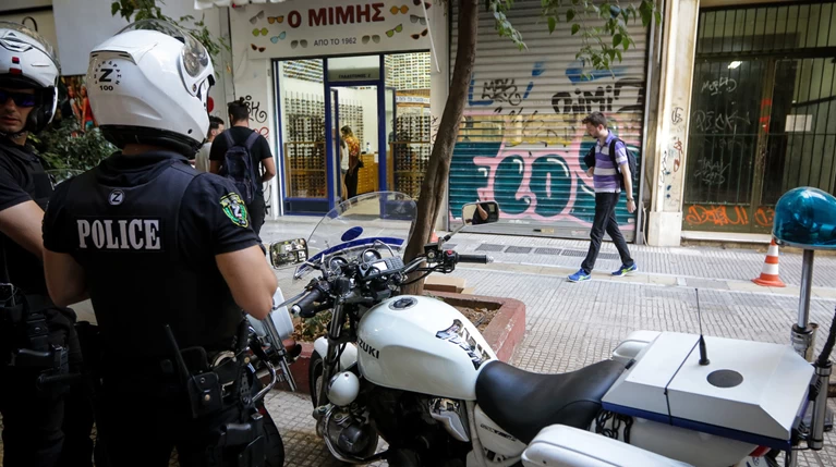 Σάλος από το «σε όποιον αρέσει» για τη σύλληψη του Ζακ Κωστόπουλου