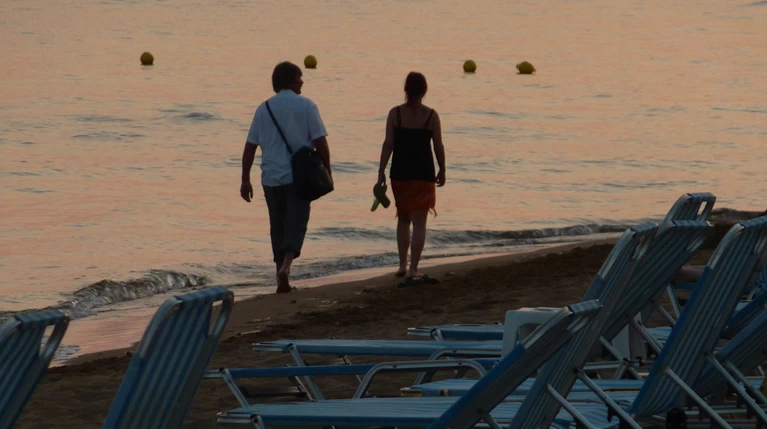 Ήρθαν για διακοπές στην Κρήτη, βρήκαν 7.000 και τα παρέδωσαν