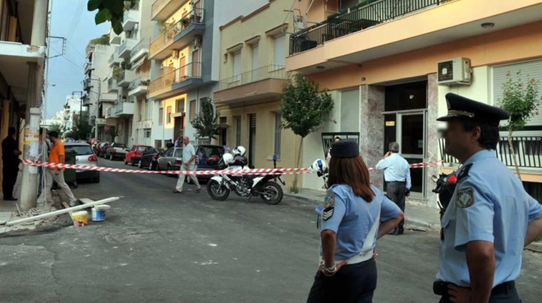 Βγήκαν μαχαίρια στην παραλία Πατρών - Δύο τραυματίες