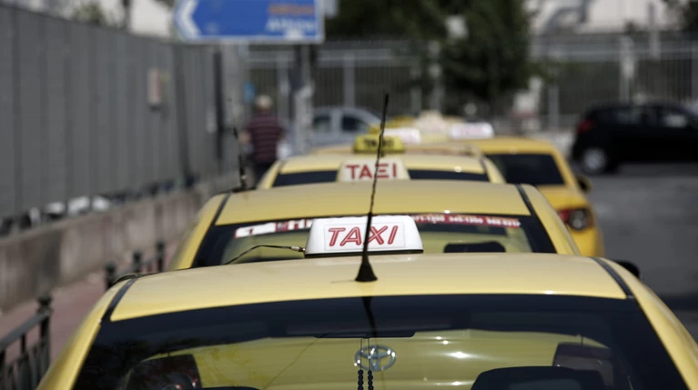 Βουλή: Ηλεκτρικά ταξί και με την...βούλα