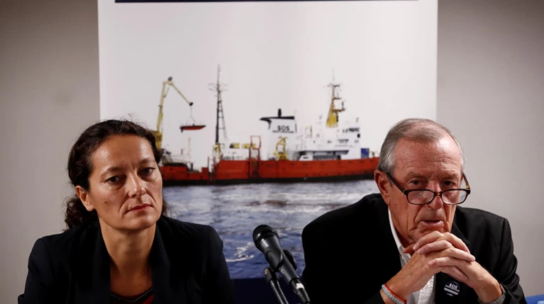 Επίθεση ακροδεξιών στα κεντρικά γραφεία της SOS Mediterranee