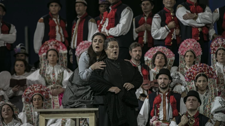 Πρώτες φωτογραφίες από την αριστουργηματική όπερα Γενούφα