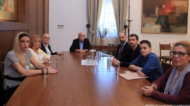 Τον πρόεδρο της Βουλής επισκέφθηκαν εκπρόσωποι της ΛΟΑΤΚΙ κοινότητας
